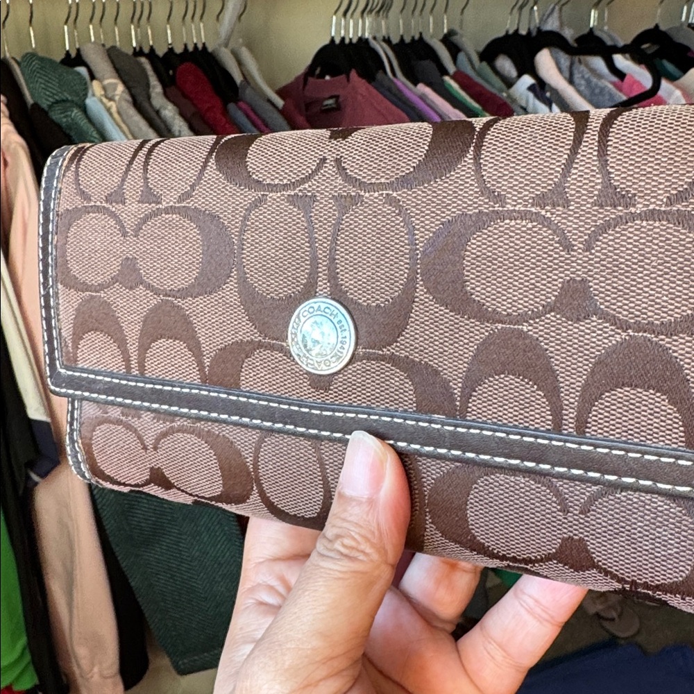 Coach Brown Wallet - Picture 7 of 7